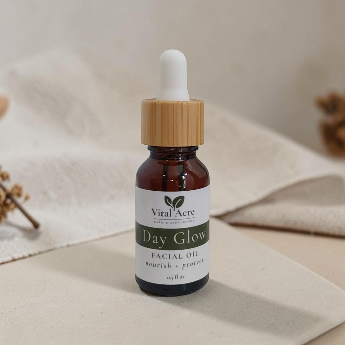Day Glow botanical facial oil for a lightweight summer skincare routine